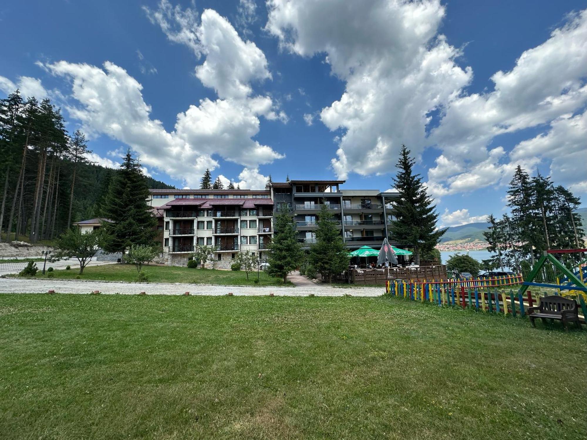 Hotel Merdjan Sarnitsa Ngoại thất bức ảnh